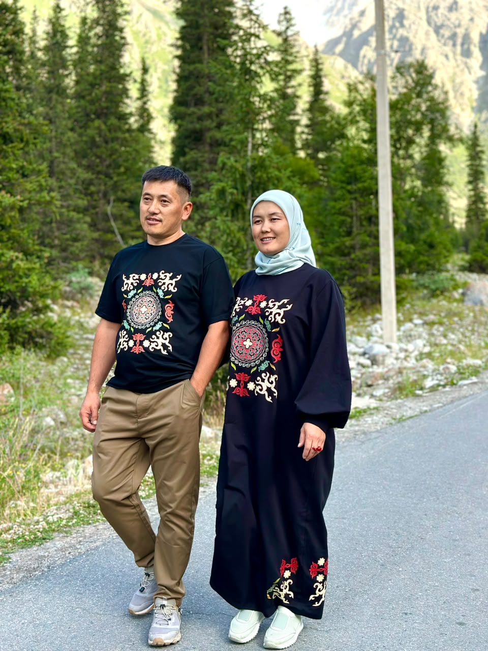 Suraya Brand үй-бүлөлүк сүрөт
